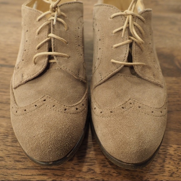 Julia Bo sz 35 US 5.5 tan suede wingtip derby shoes - Picture 8 of 15